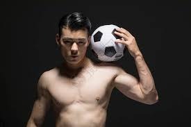 那不勒斯欲租曼联中场梅诺并承担全额薪资