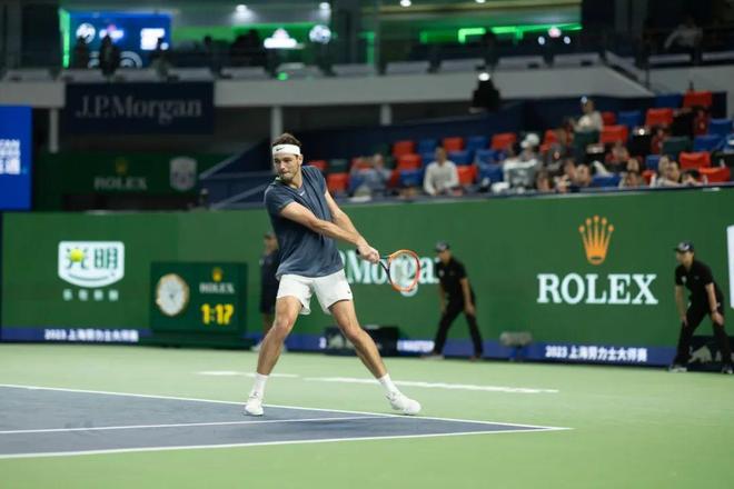 更顯示出種 更顯示出種